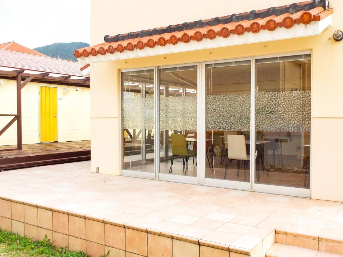 Отель Asobibase Yamabare-House Ishigaki  Экстерьер фото