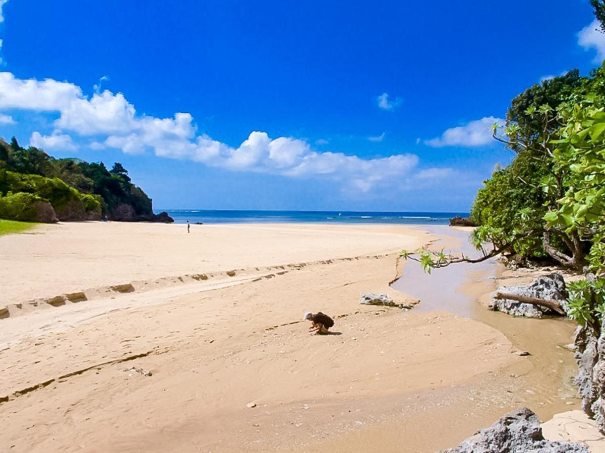 Отель Asobibase Yamabare-House Ishigaki  Экстерьер фото