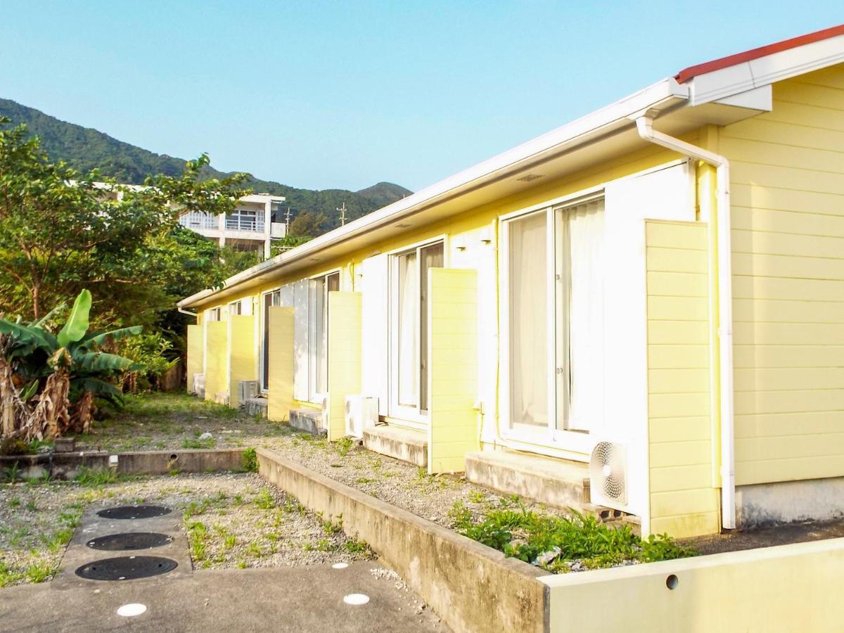Отель Asobibase Yamabare-House Ishigaki  Экстерьер фото
