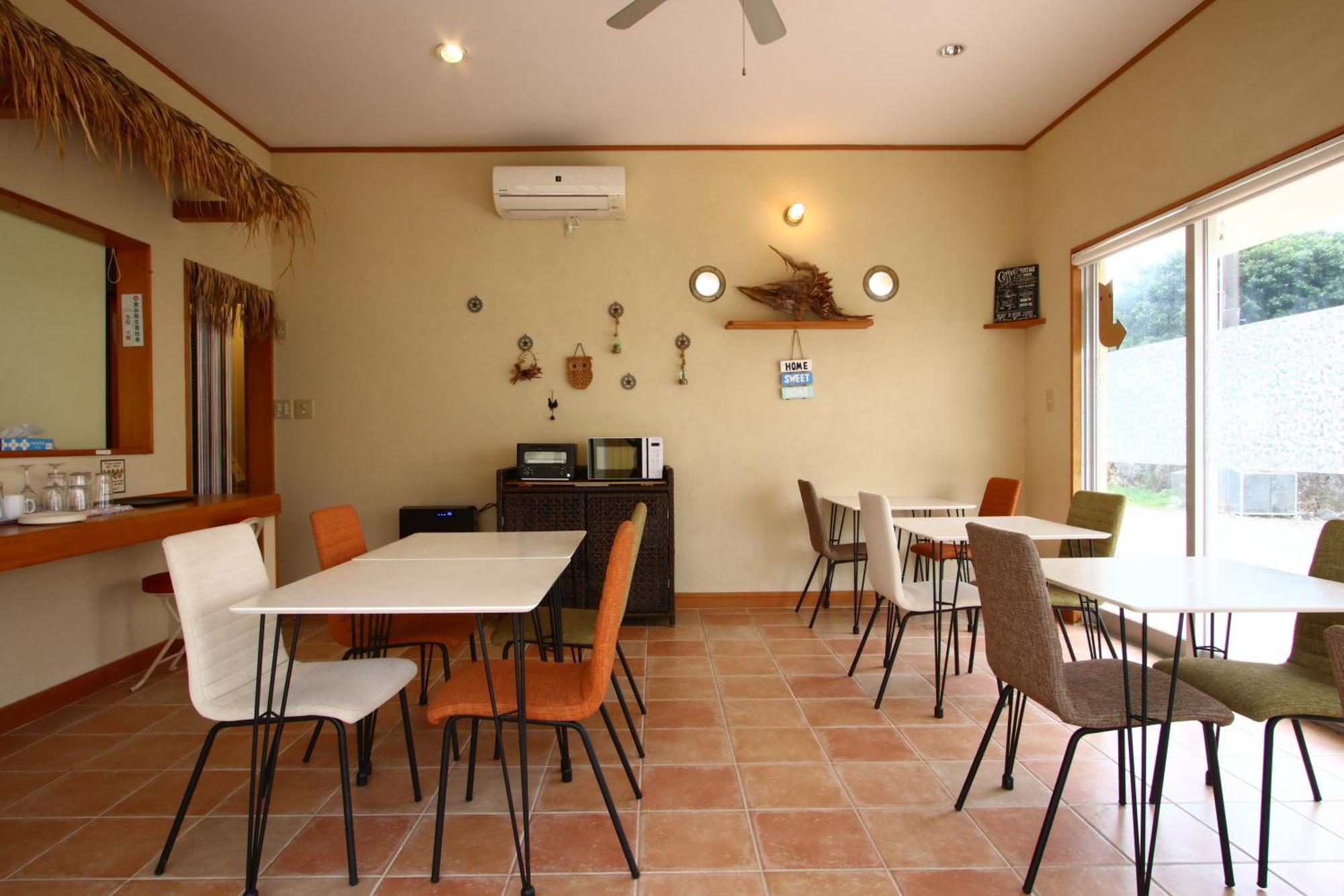 Отель Asobibase Yamabare-House Ishigaki  Экстерьер фото