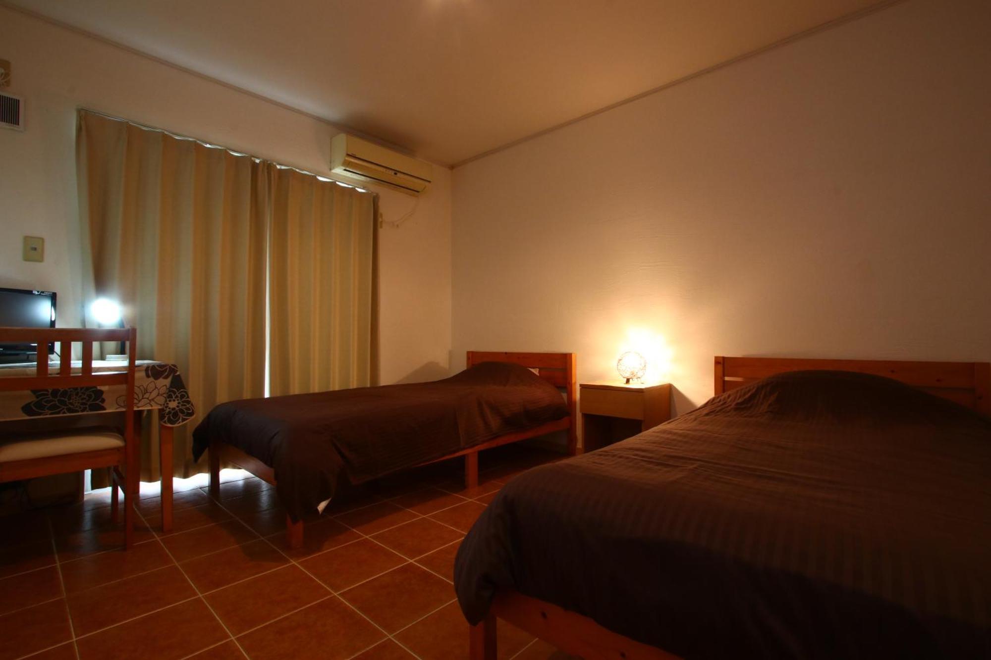 Отель Asobibase Yamabare-House Ishigaki  Экстерьер фото